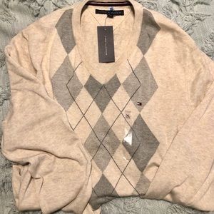Tommy Hilfiger argyle sweater NWT